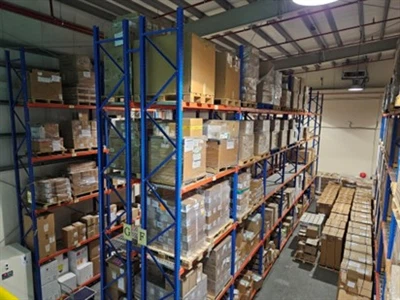 Cara Memilih Antara Rak Drive‑In Dan Rak Pallet